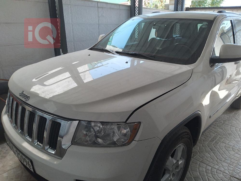 جیپ گراند شیرۆکی